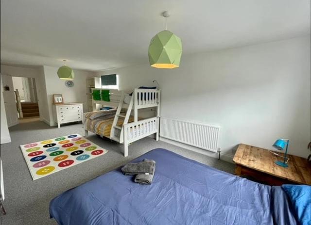 *Family Home In Mumbles. Close To The Beach* Exterior photo